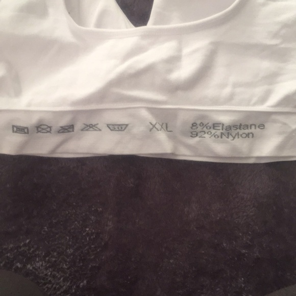 Bras - Picture 3 of 4